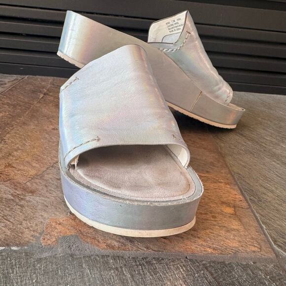 NAKED FEET Reno Platform Slide Sandal In Silver Leather iridescent 7.5 - Picture 2 of 11
